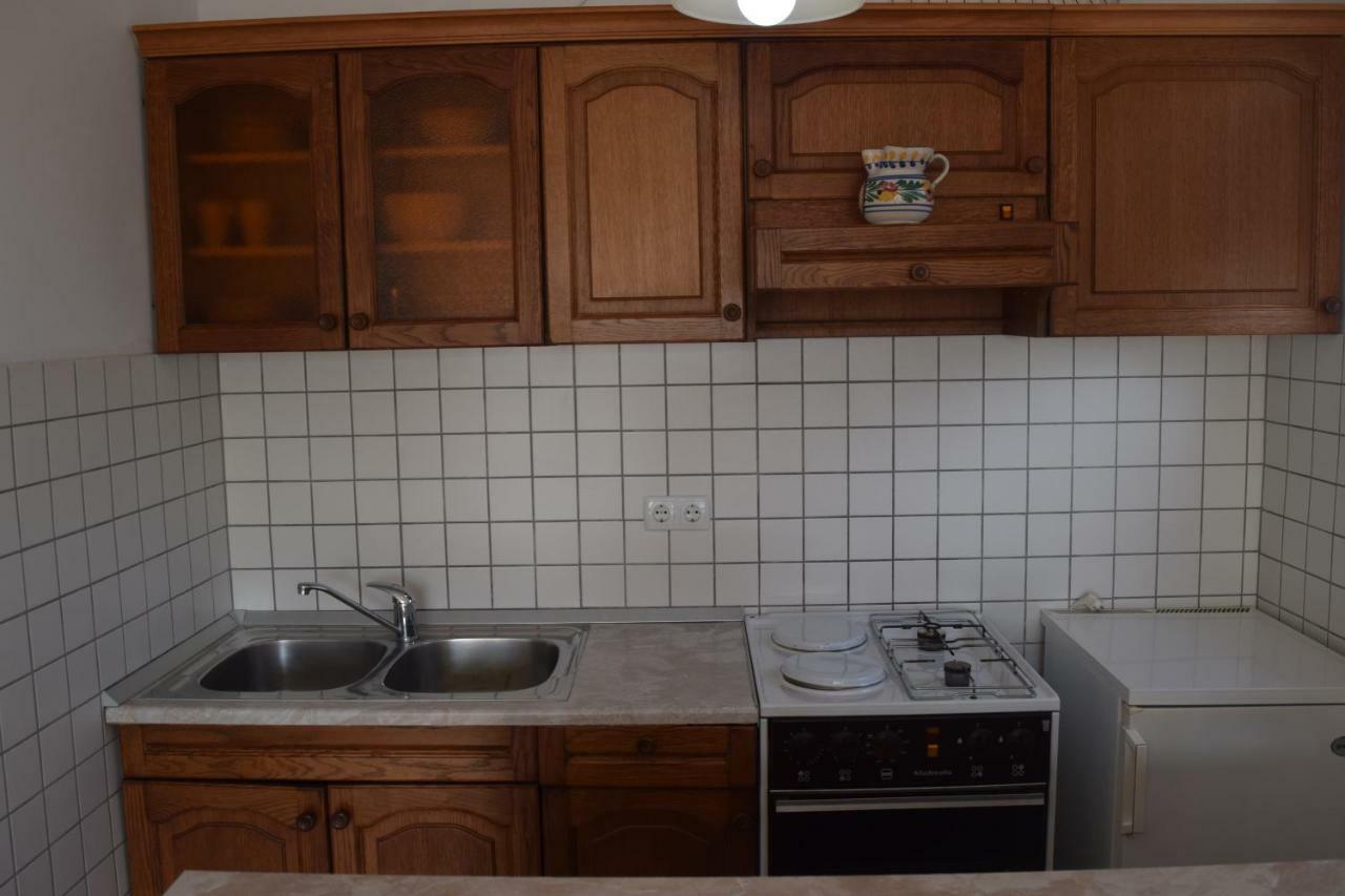 Apartmani Anđela i Mladen Debelić Rab Town Bagian luar foto